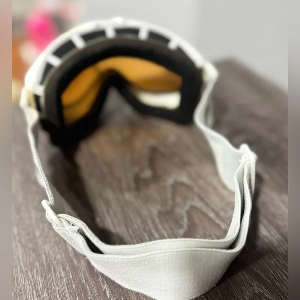 Anon White Ski/Snowboard Goggles with Amber Lens - Picture 5 of 5